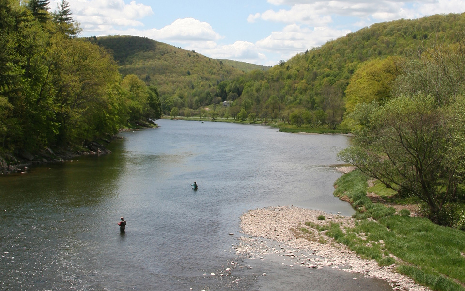 looking upriver with 2 fishermen